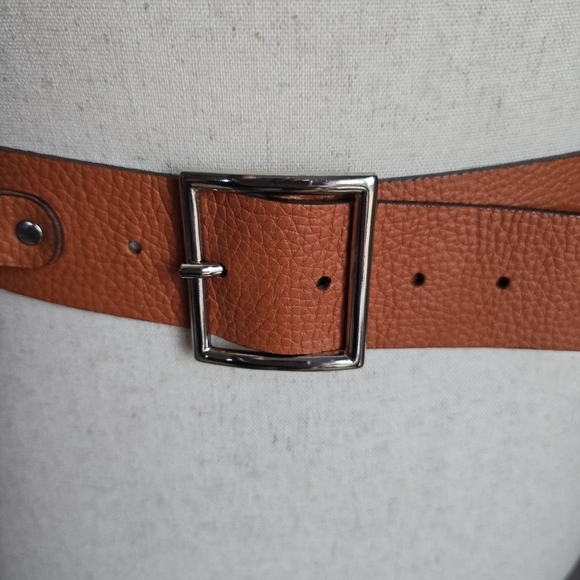 BCBGMaxAzria,‎ Cognac Brown Pebble Leather Buckle Statement Belt, Size Small main image 7
